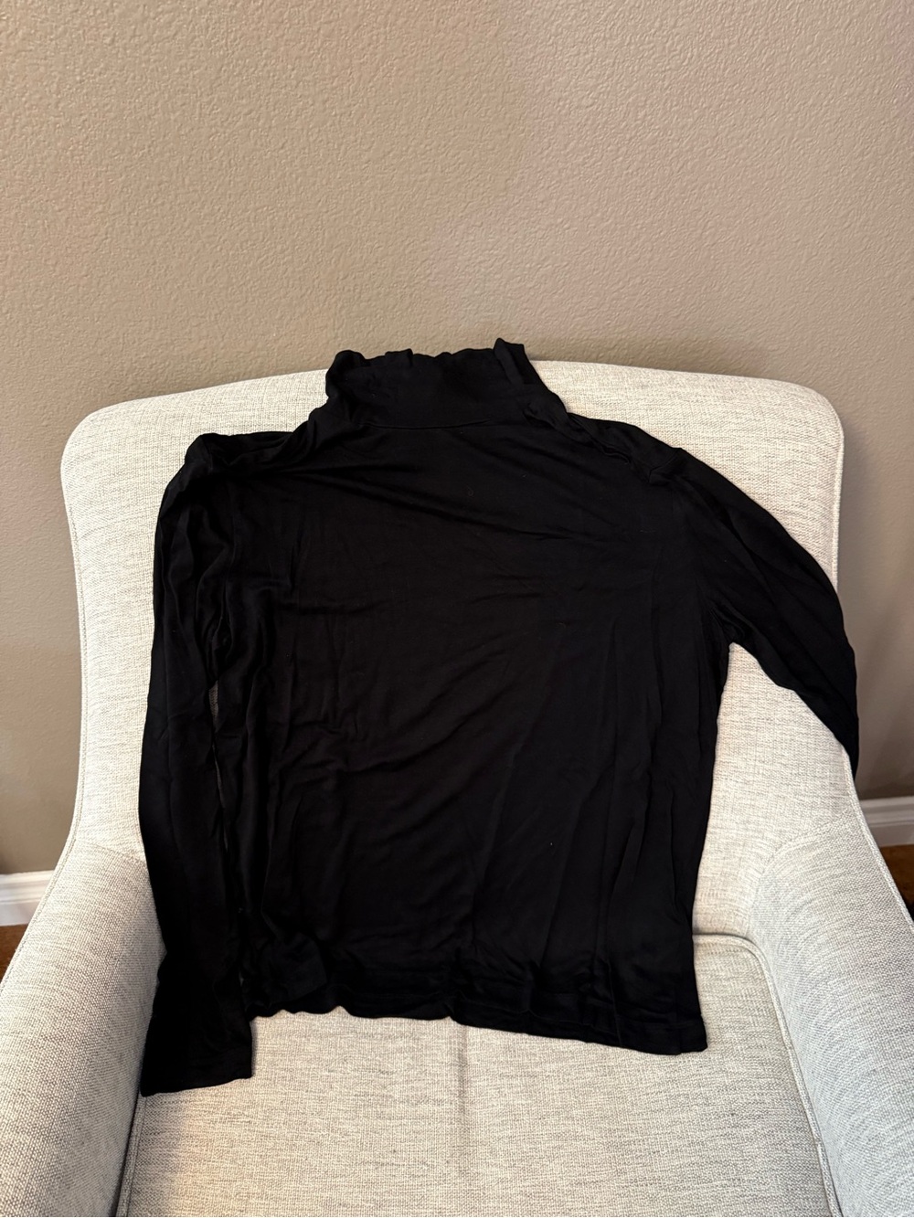 H&M Black Long-Sleeve Mock Neck Top - Women